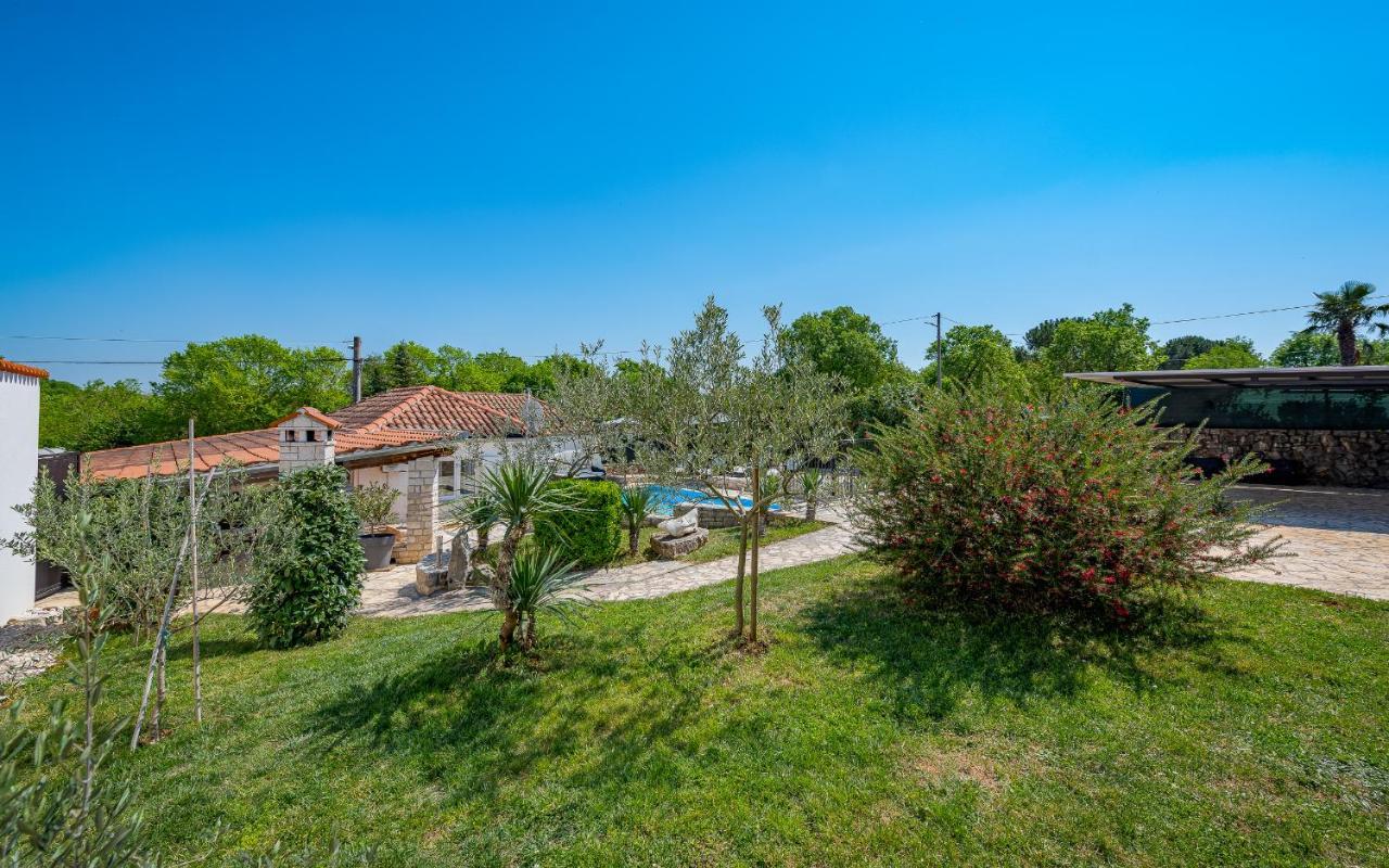 Villa Lemme Ровінь Екстер'єр фото